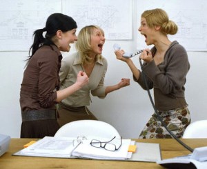 happy_office_workers